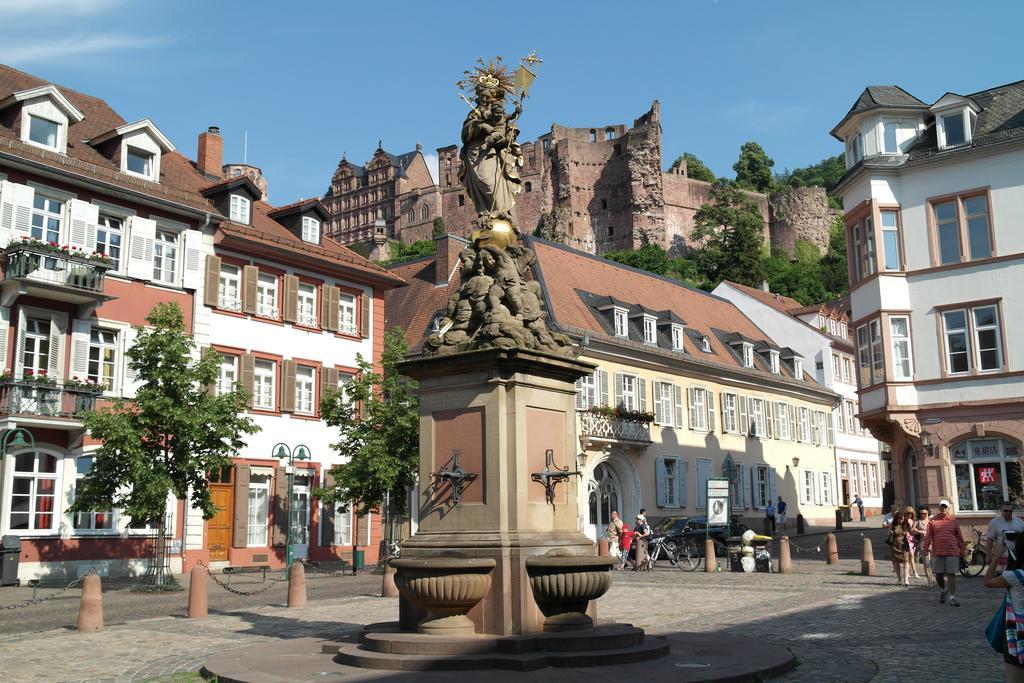 Hotel Leo Muehlhausen Exteriör bild