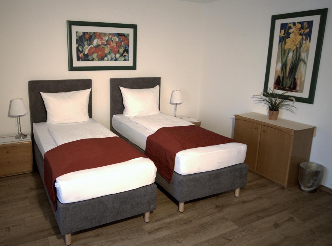 Hotel Leo Muehlhausen Exteriör bild
