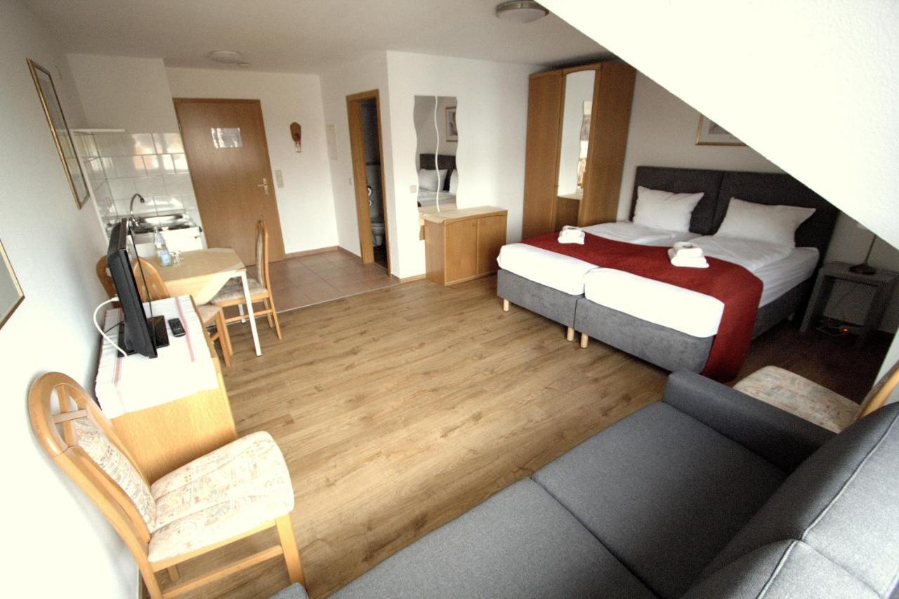Hotel Leo Muehlhausen Exteriör bild