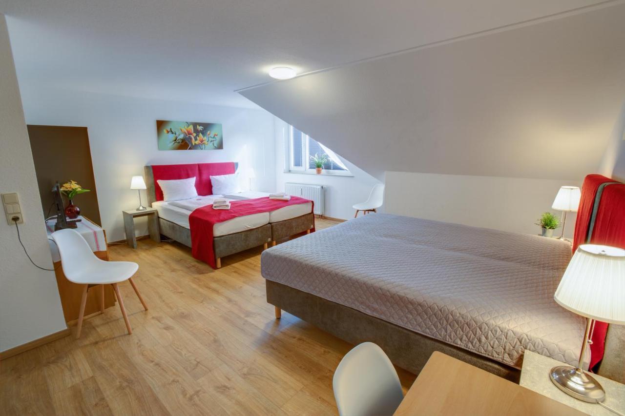 Hotel Leo Muehlhausen Exteriör bild