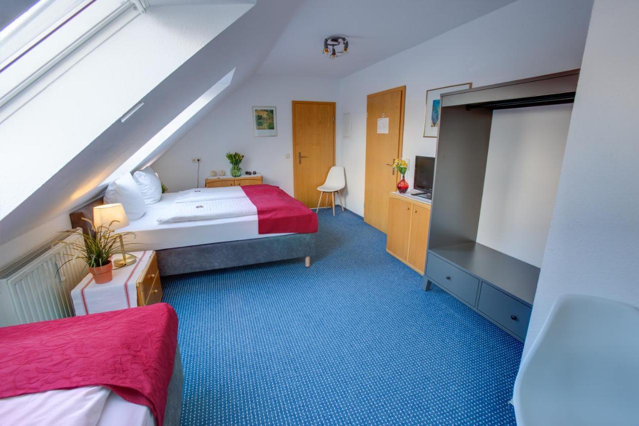 Hotel Leo Muehlhausen Exteriör bild
