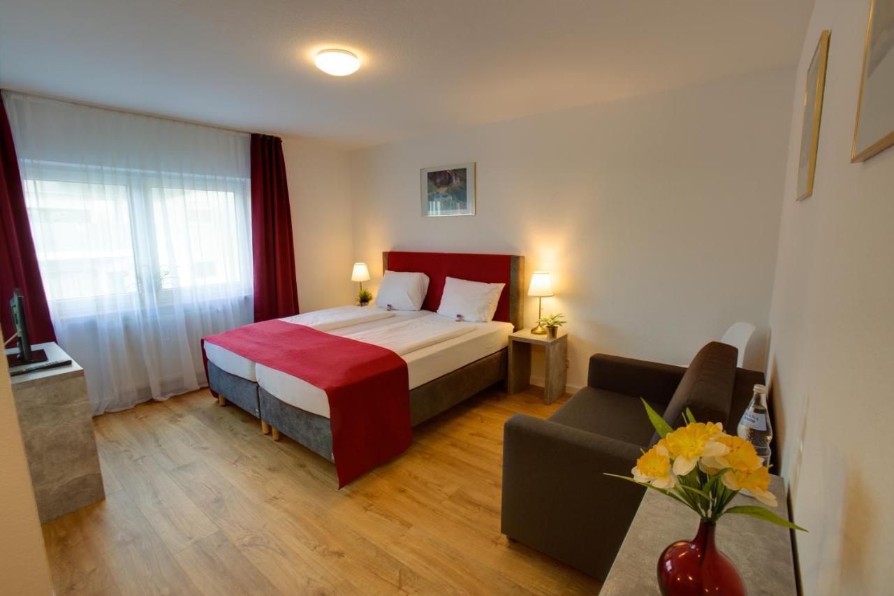 Hotel Leo Muehlhausen Exteriör bild