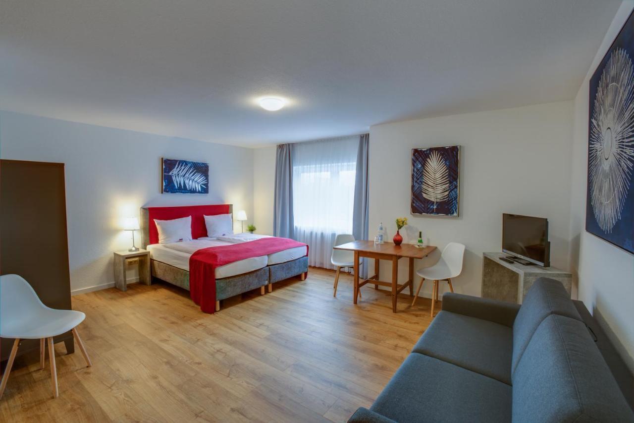 Hotel Leo Muehlhausen Exteriör bild