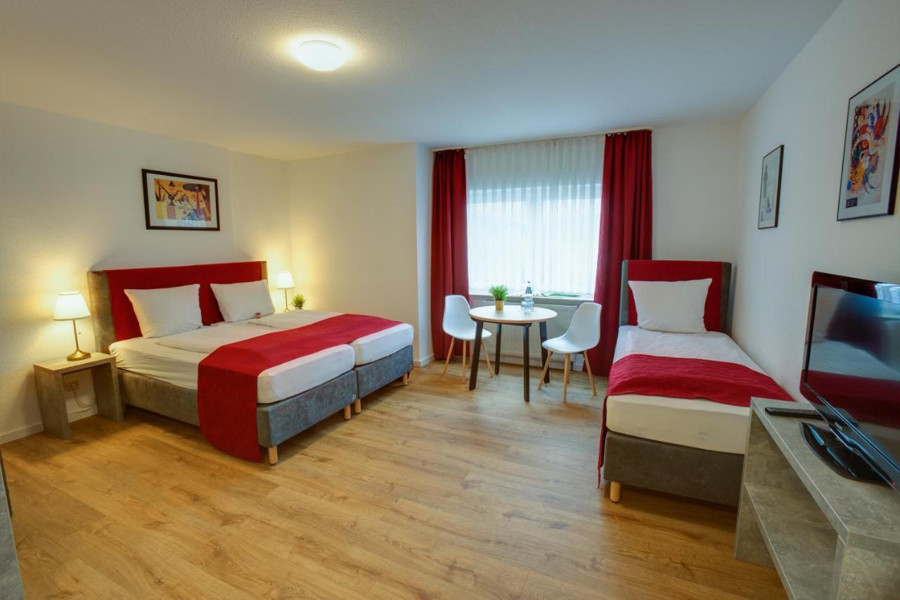 Hotel Leo Muehlhausen Exteriör bild