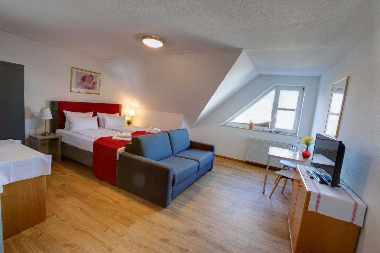 Hotel Leo Muehlhausen Exteriör bild