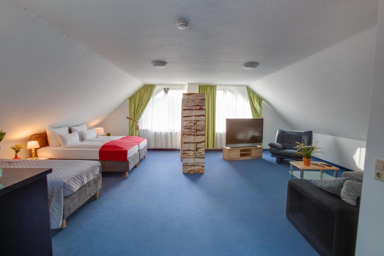 Hotel Leo Muehlhausen Exteriör bild