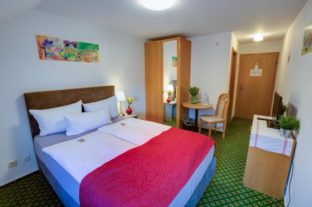 Hotel Leo Muehlhausen Exteriör bild