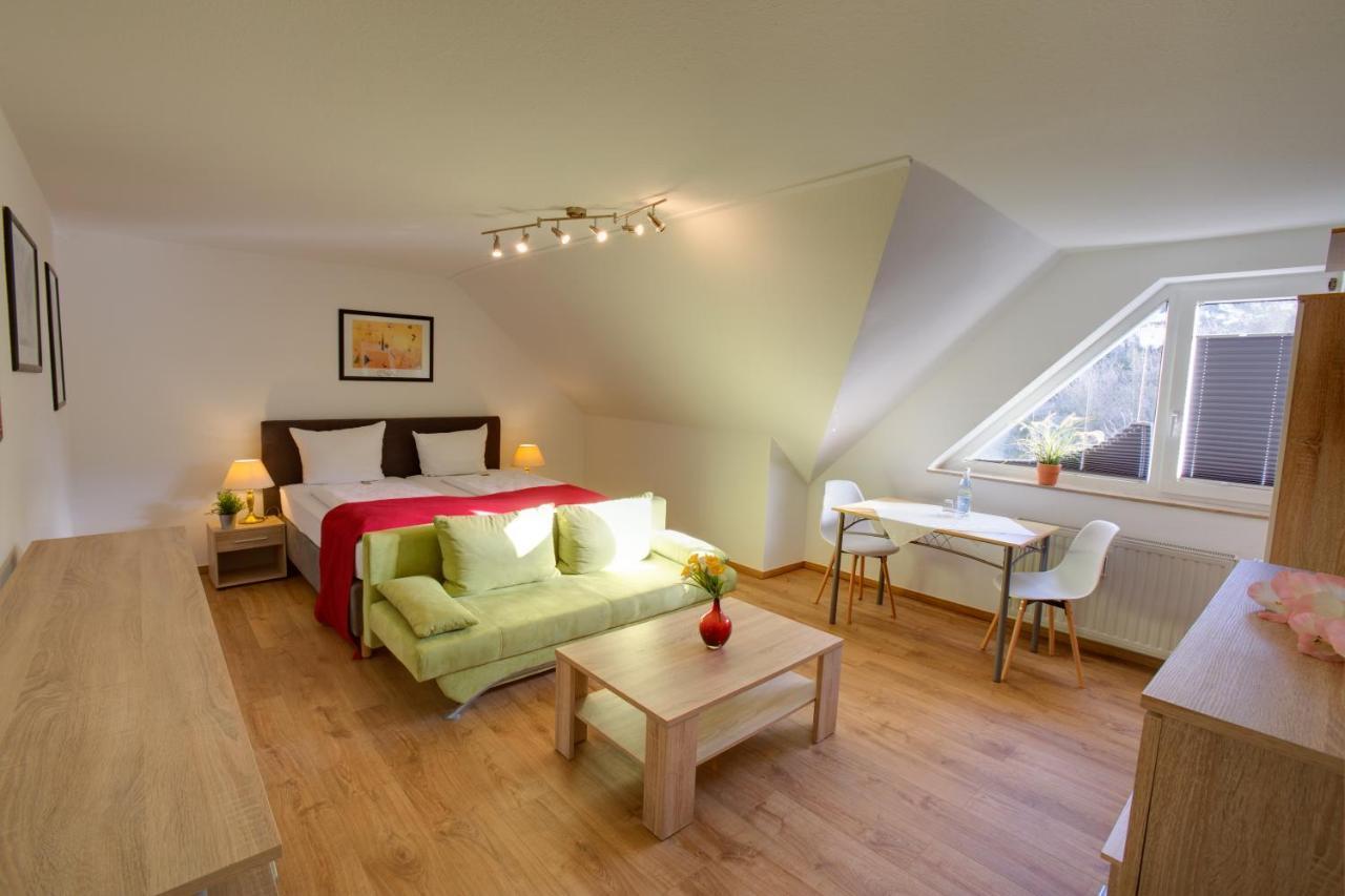 Hotel Leo Muehlhausen Exteriör bild