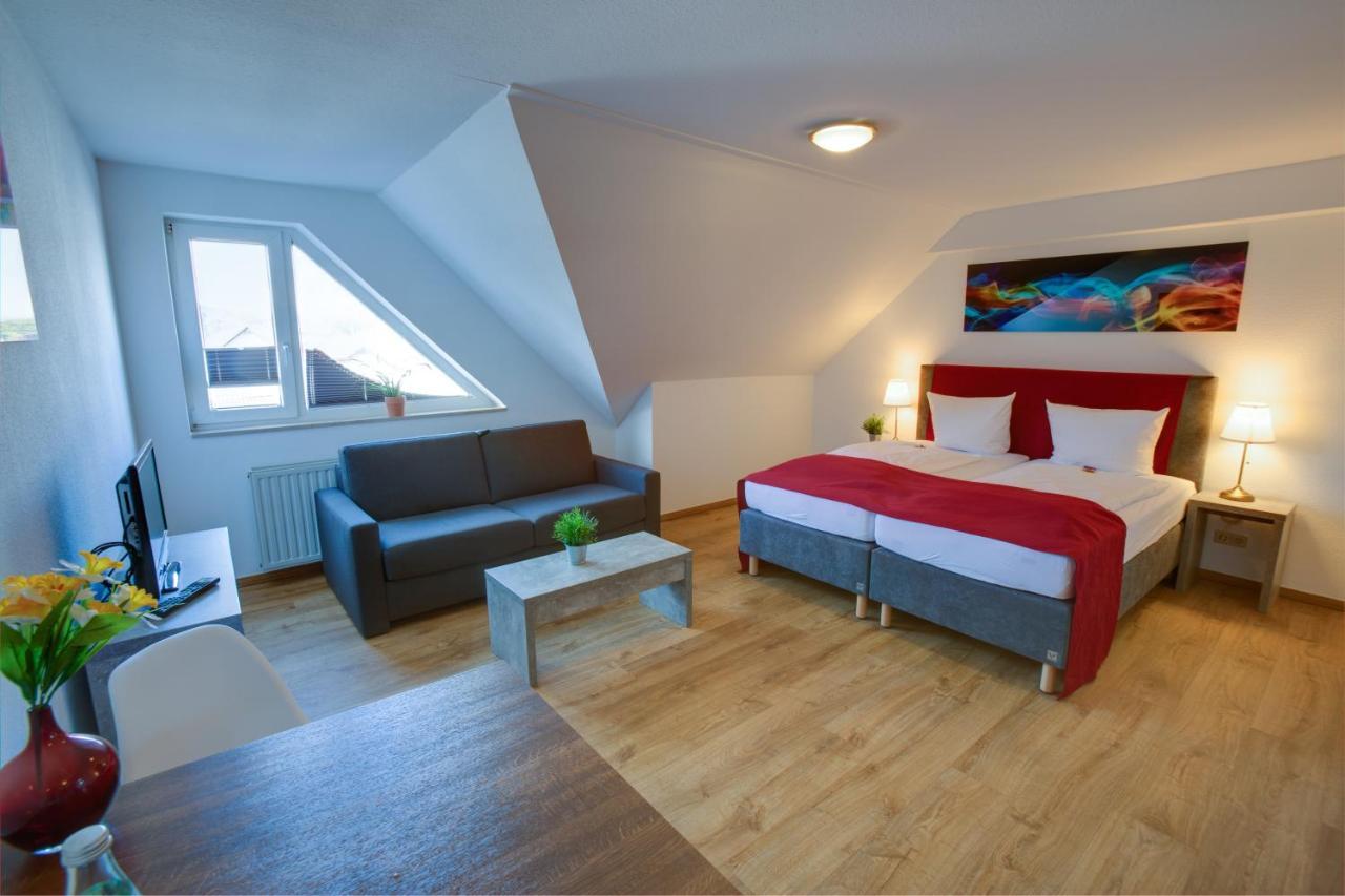 Hotel Leo Muehlhausen Exteriör bild