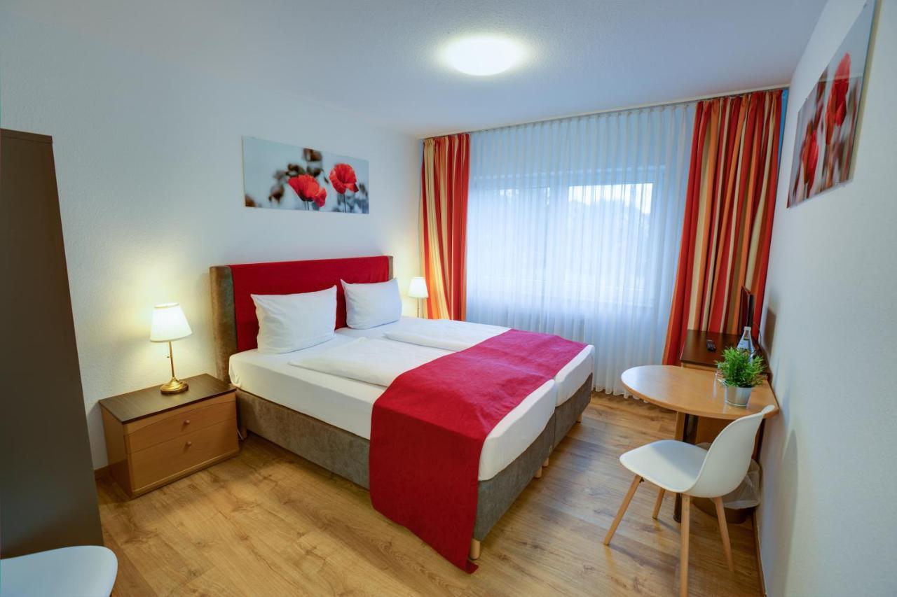 Hotel Leo Muehlhausen Exteriör bild