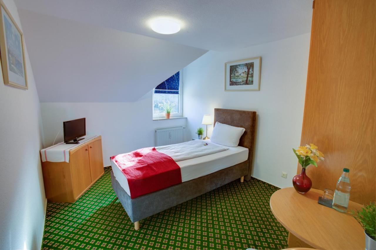 Hotel Leo Muehlhausen Exteriör bild